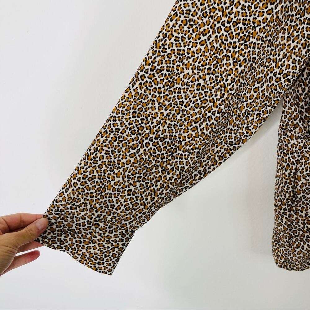 Banana Republic tan black animal print tie cinch button front top XL - Picture 8 of 8